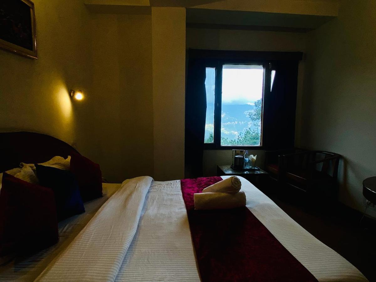 Hotel Tara Regency - A Home In Mountains Shimla Exterior foto